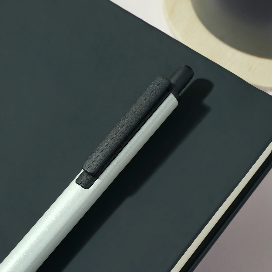 White Metallic Pen