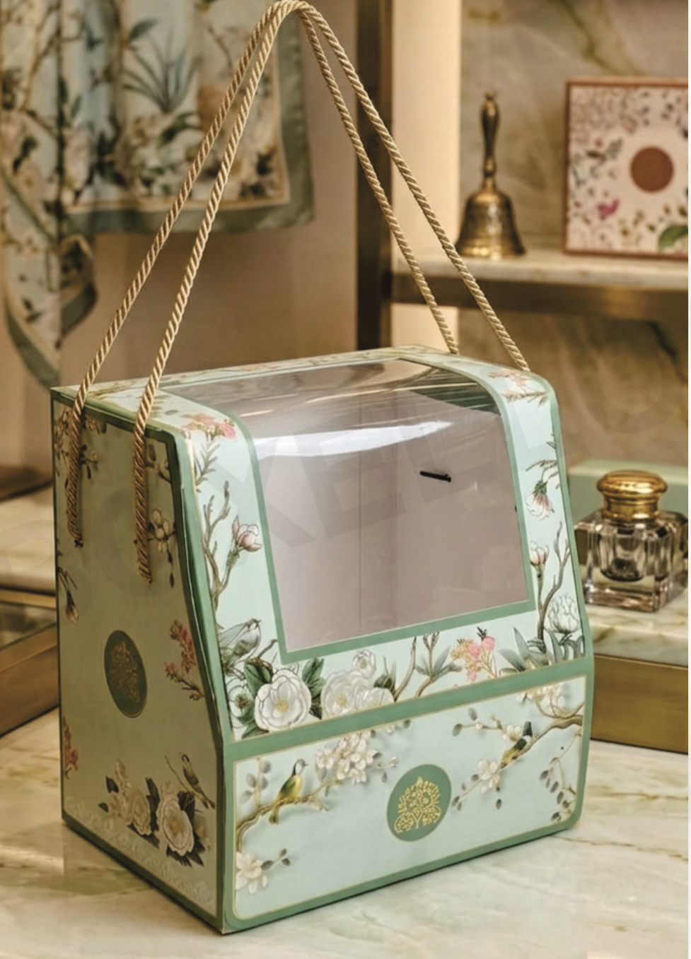Crystal hamper box